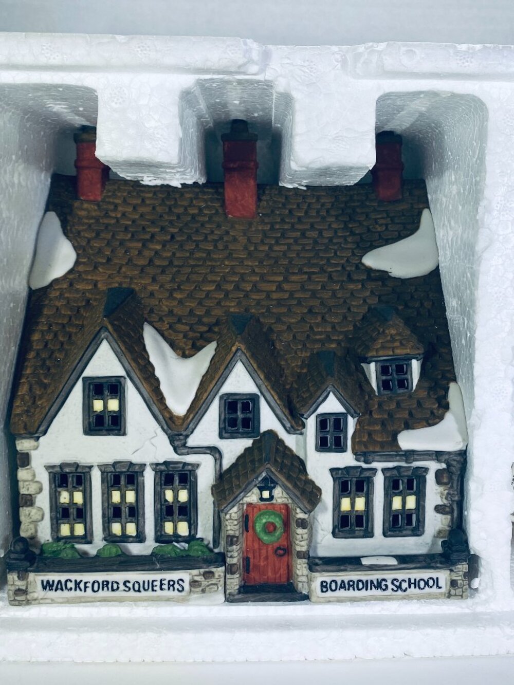 VNTG Dept 56 Wackford Squeers Boarding School 59250 N. Nickleby Ret., Light/Box